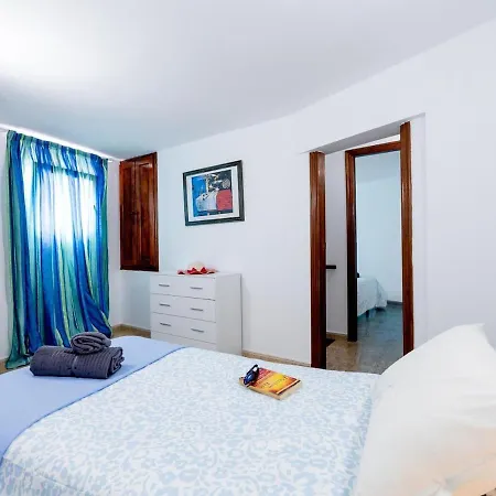 Cozy Flores 1h-f With Pool Appartamento *
